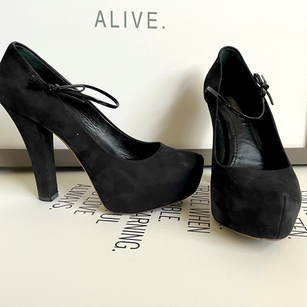 Louis Vuitton vintage platform suede heels black size 38
